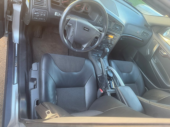 Volvo XC70 5 of 7