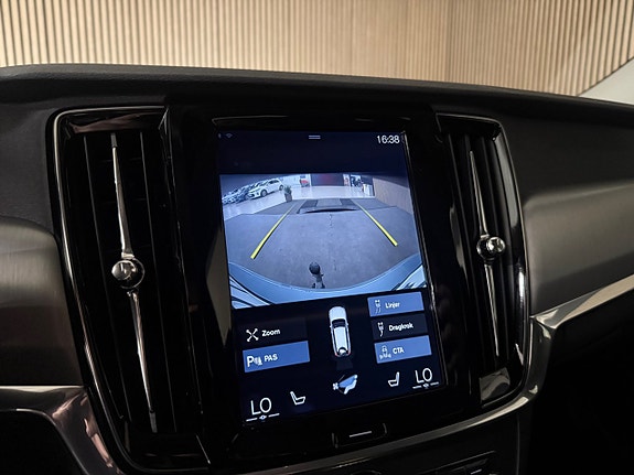 Volvo V90 21 of 30