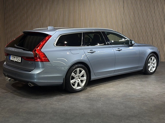 Volvo V90 4 of 30
