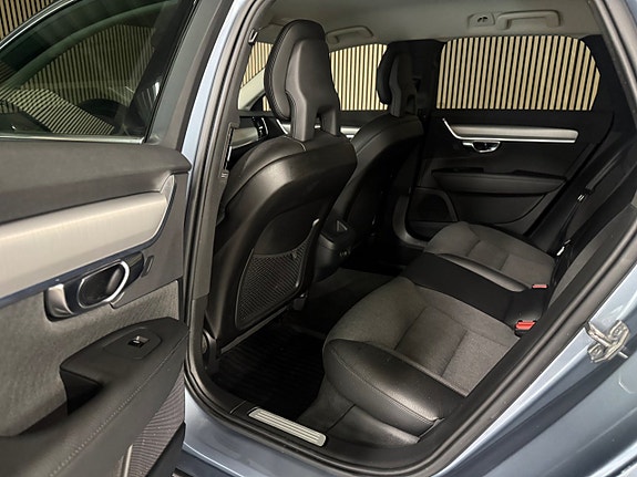 Volvo V90 12 of 30