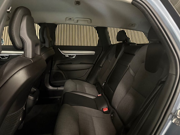Volvo V90 13 of 30