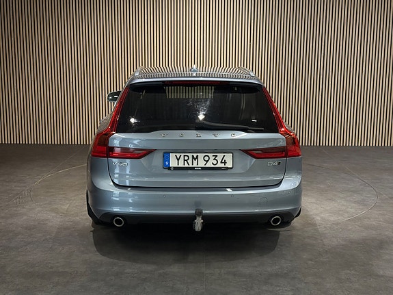 Volvo V90 5 of 30