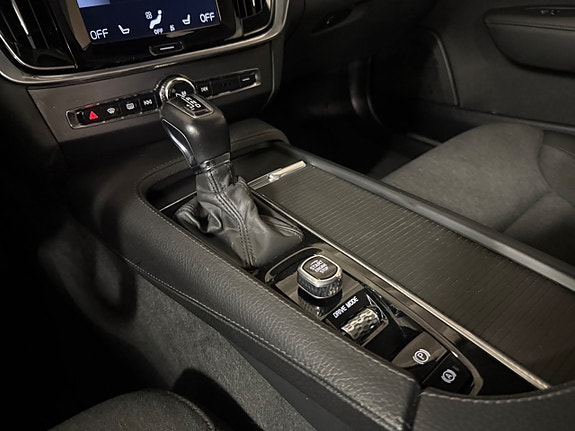 Volvo V90 17 of 30