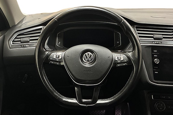 Volkswagen Tiguan Allspace 15 of 26