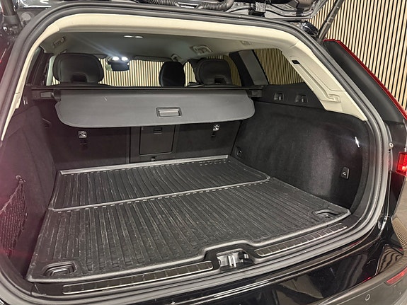 Volvo V60 22 of 27