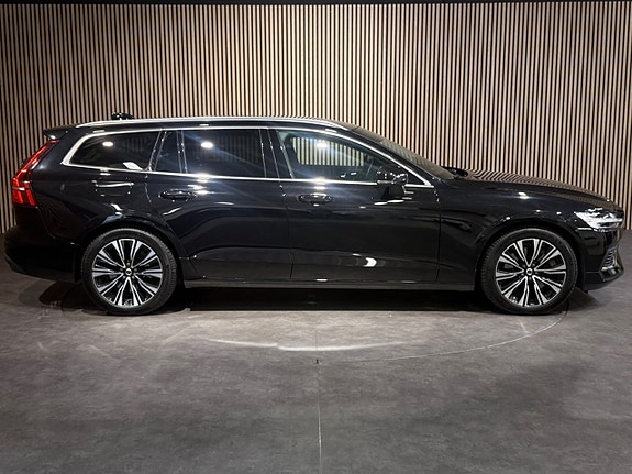 Volvo V60 3 of 27