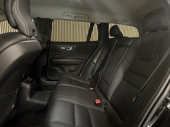 Volvo V60 13 of 27