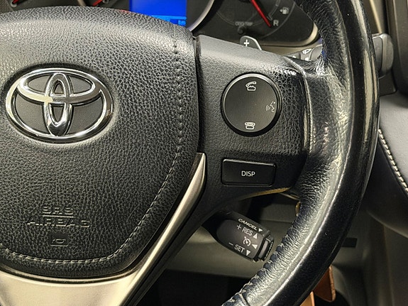 Toyota RAV4 15 of 26