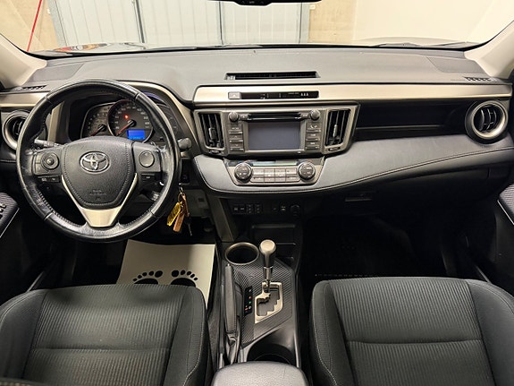 Toyota RAV4 13 of 26
