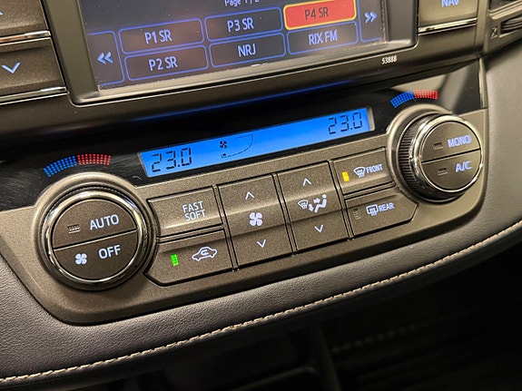 Toyota RAV4 18 of 26