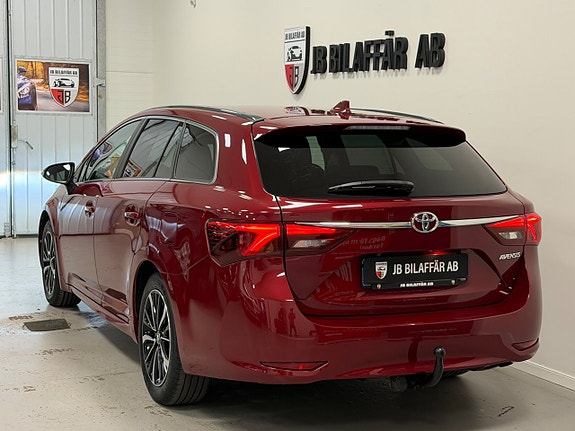 Toyota Avensis 5 of 25