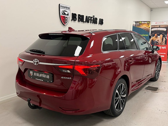 Toyota Avensis 6 of 25
