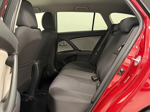 Toyota Avensis 21 of 25