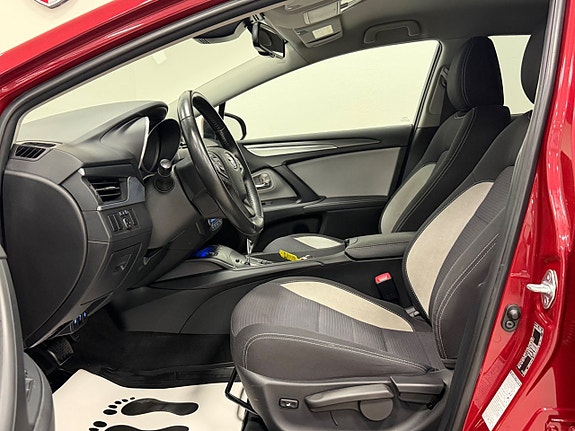 Toyota Avensis 10 of 25