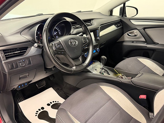 Toyota Avensis 9 of 25