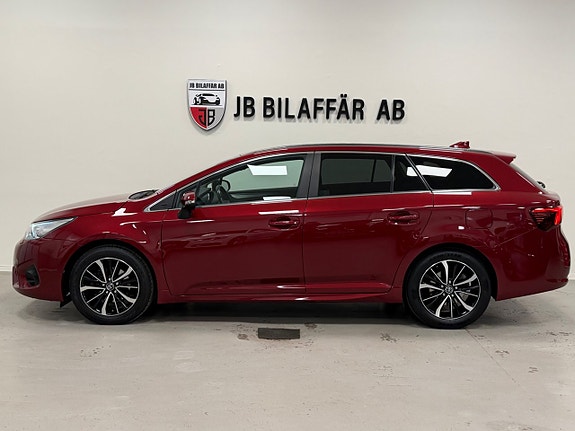 Toyota Avensis 7 of 25
