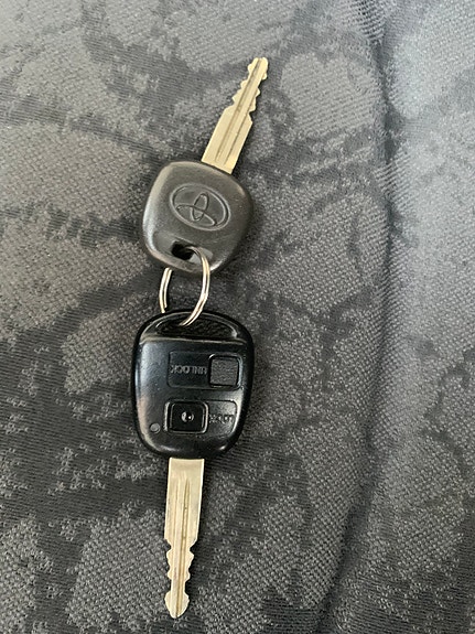 Toyota Yaris 9 of 11