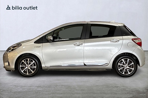 Toyota Yaris 9 of 21