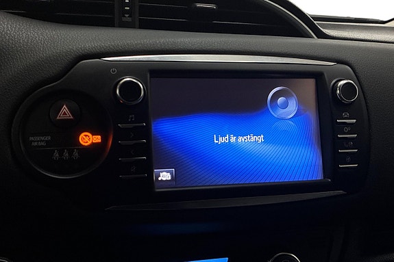 Toyota Yaris 19 of 21