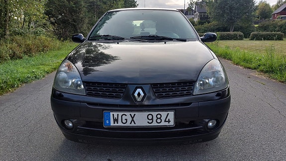 Renault Clio 2 of 15