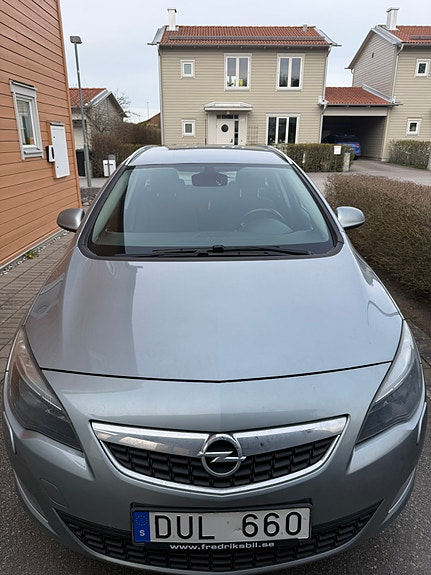 Opel Astra 9 of 9
