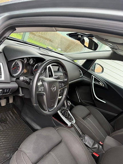 Opel Astra 3 of 9