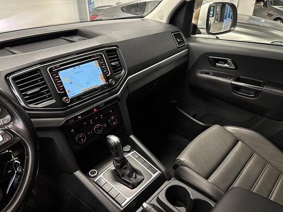 Volkswagen Amarok 23 of 30