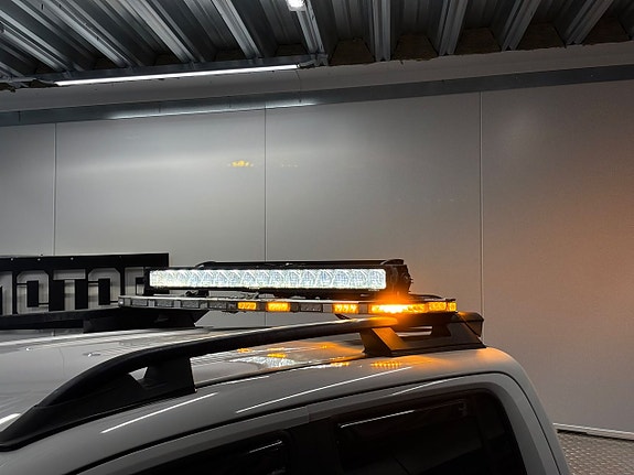 Volkswagen Amarok 4 of 30