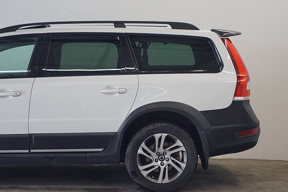 Volvo XC70 6 of 30