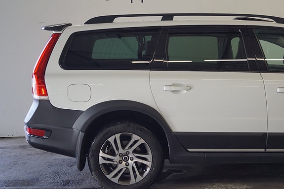 Volvo XC70 10 of 30