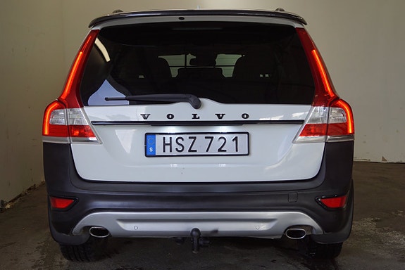 Volvo XC70 11 of 30