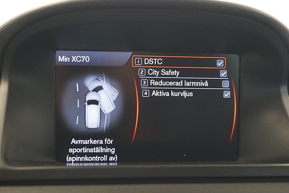Volvo XC70 23 of 30
