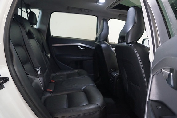 Volvo XC70 20 of 30