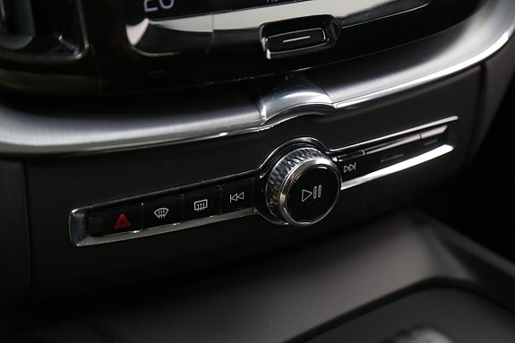 Volvo XC60 26 of 30