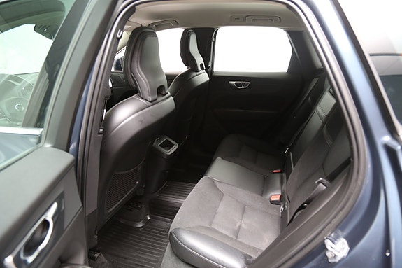 Volvo XC60 28 of 30