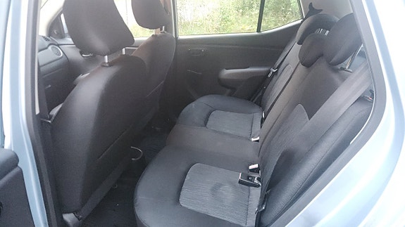 Hyundai i10 11 of 13