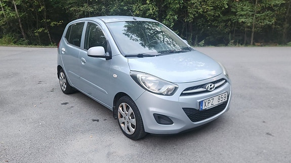 Hyundai i10 7 of 13