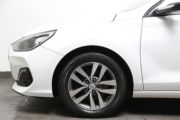 Hyundai i30 8 of 23