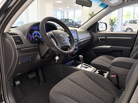 Hyundai Santa Fe 9 of 14