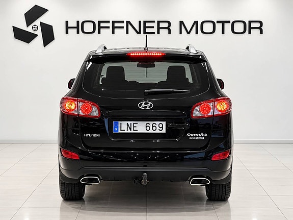 Hyundai Santa Fe 3 of 14