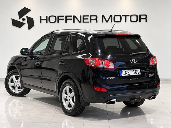 Hyundai Santa Fe 2 of 14