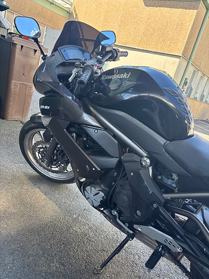 Kawasaki ER-6f 2 of 3