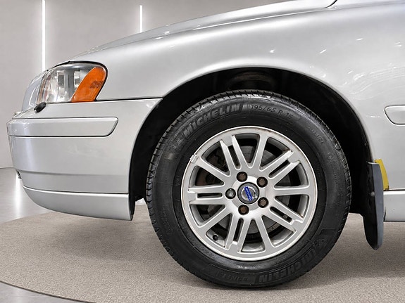 Volvo V70 12 of 12