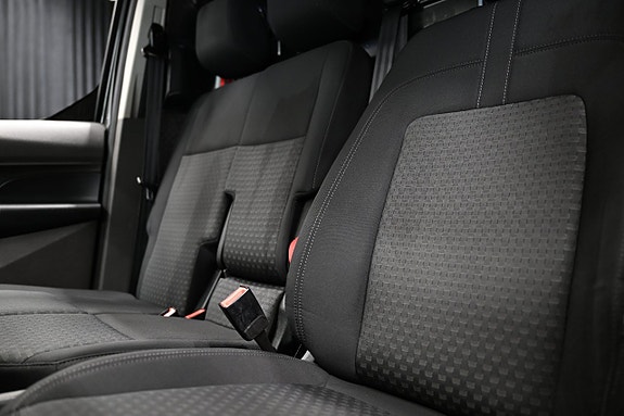 Ford Transit Connect 19 of 27
