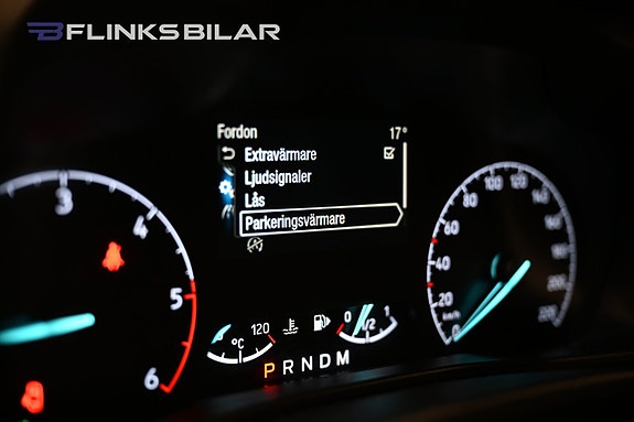 Ford Transit Connect 15 of 27