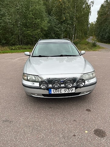 Volvo V70 4 of 6