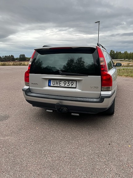 Volvo V70 5 of 6