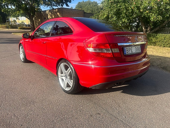 Mercedes-Benz CLC180 2 of 12