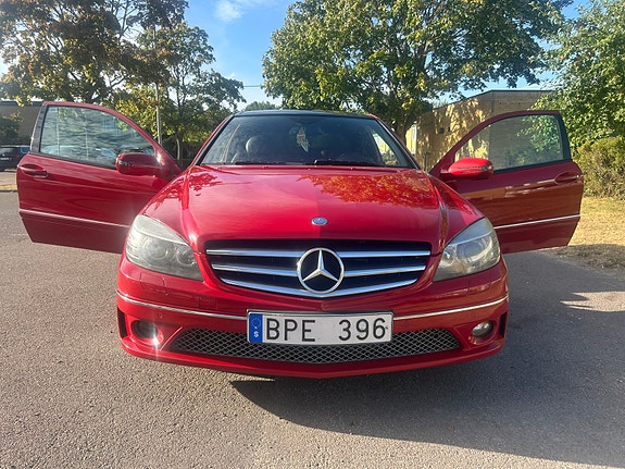 Mercedes-Benz CLC180 5 of 12