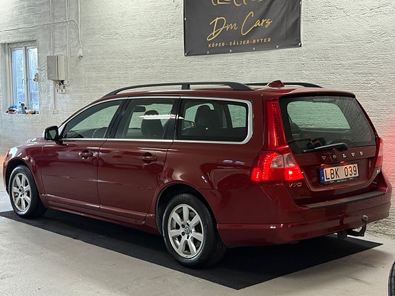 Volvo V70 3 of 19